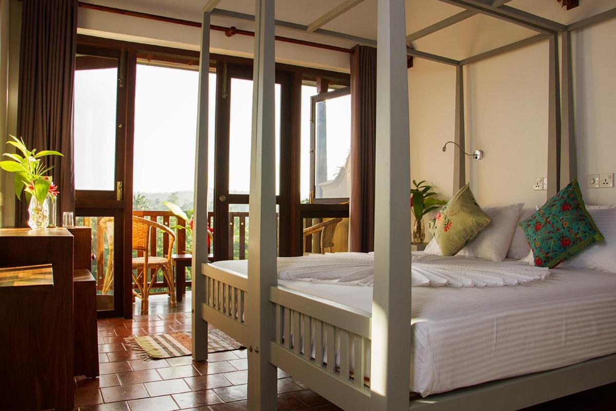 Bed and Breakfast Sri Yoga Shala Unawatuna Exterior foto